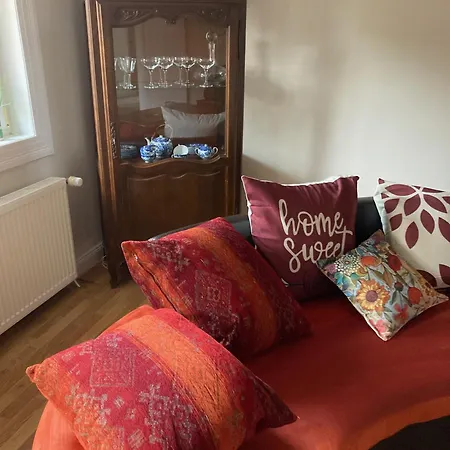 Charmante Maison De 140m2 Au Bord De La Riviere Au Coeur De *